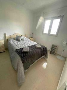 Lovely 2 bedroom apartment 2nd line to beach