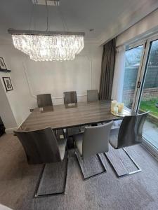 Lovely 3 bedroom house in Borehamwood .