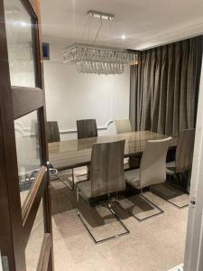 Lovely 3 bedroom house in Borehamwood .