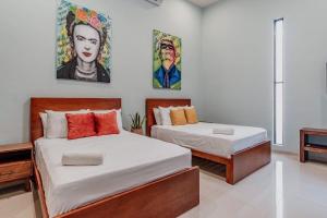 Rincón del Cielo Rooftop with glass walled pool