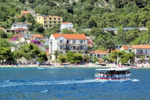 Apartments by the sea Drvenik Donja vala, Makarska - 18217