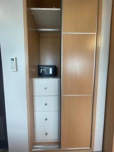 Fully Furnished 1BR unit in Eastwood Global Plaza