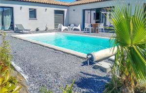 Maisons de vacances Gorgeous Home In Malves En Minervois With Private Swimming Pool, Can Be Inside Or Outside : photos des chambres
