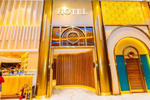 Dynasty Casino Hotel