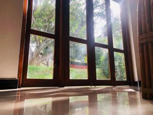 47 Alfred House - Free Pickup from Kandy City