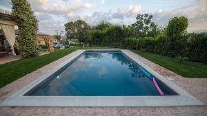 Villa MERAVIGLIA, heated pool, 16 km from the sea