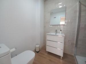 Azahar Metropol Parasol, parking gratis para coches medianos