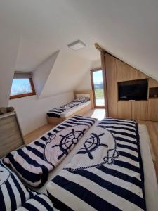 Luxury Reed House