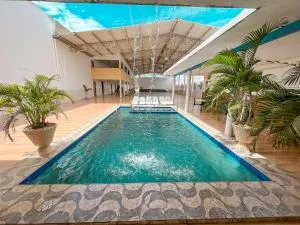 HOTEL CAJUÍNA BEACH - 巴纳伊巴