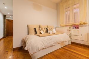 Ronda Street in the heart of Old Town