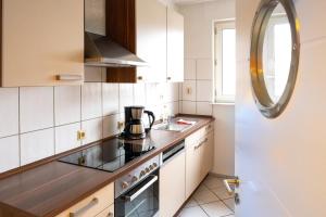 Art City-Studios Kassel 6 und 9 mit 2 Schlafzimmern, groß, modern, citynah, kostenfreie Parkplätze, Süd-Balkons, ruhig, Herkulesblick, voll ausgestattet