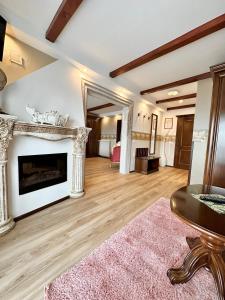 Suite with Pool View room in Hotel Grahor