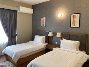 Deluxe Twin Room room in Hillside Residence E-7 by Paramount Hospitality