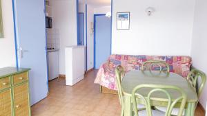 BAIE DES ANGES I Agréable 2 pièces cabine résidence avec piscine vue lagon Richelieu Cap dAgde