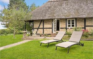 Amazing Home In Øster Ulslev With Wifi