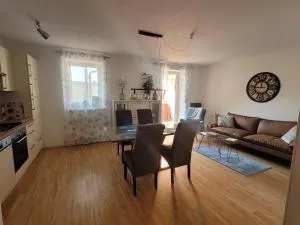 Studios Am Wienerwald - 新特尔布鲁