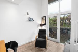 Silvercroft Cottage - Luxury Modern Coastal Retreat Near Beach, Sleeps 4