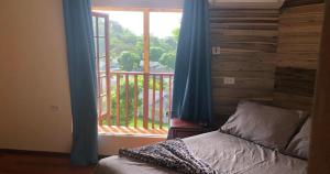 Tree House Luxe