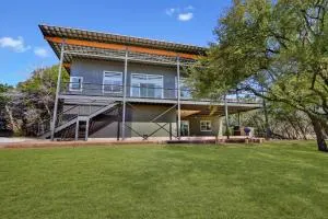 River Road Retreat - Cloptins Crossing