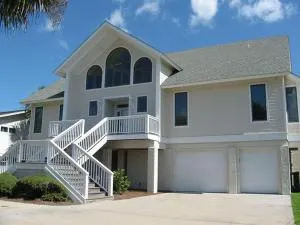 458 Tarpon Blvd - 弗里普岛