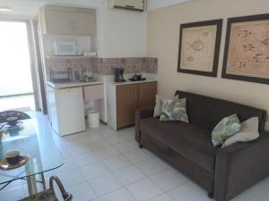 Flat a beira mar, vista lateral - Araça 408