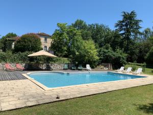 Villas Villa de 10 chambres avec vue sur la ville piscine privee et jardin amenage a Villeneuve sur Lot : photos des chambres