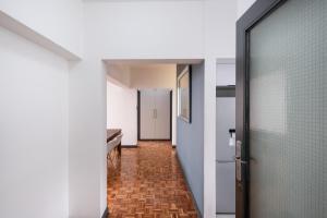 Loxton apartment
