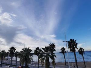 Vue Mer à 20 mètres de la plage !
