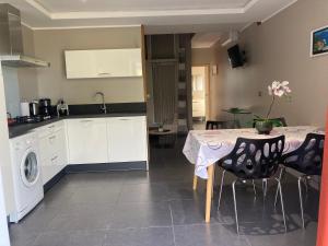 Maisons de vacances Maison vue mer a-5 minutes DE LA VIEILLE VILLE DE PORTO-VECCHIO : photos des chambres