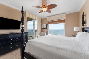 Indigo East 901 + Den wCabana !