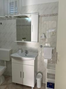 Apartments Marinovic