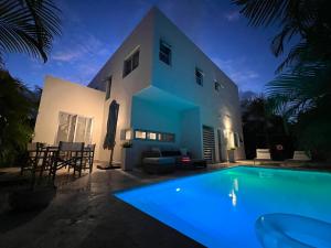 Stylish Luxury San Juan Lakes Villa in Gated Community in Downtown Punta Cana With Private Pool