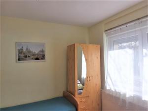 Red Locomotive Apartment