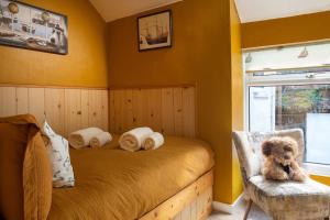 Fantastic sea views at Centurys old Almas Cottage - Sleeps up to 8 guests