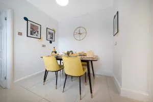 1 bed house, free parking, 15 minutes from Cheltenham races - Lassington