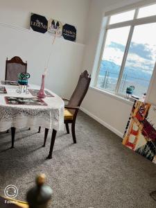 1 bedroom lake Mountain view