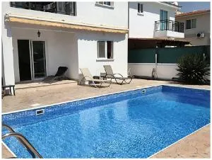 White Rose Villa - Koloni