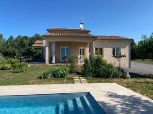 Maisons de vacances La Grand Vigne - Maison avec piscine privee : photos des chambres