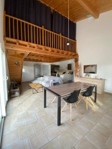 Maisons de vacances La Grand Vigne - Maison avec piscine privee : photos des chambres