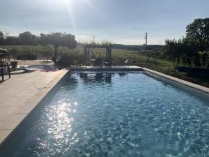 La Petite maison de Céline & Frédéric avec piscine à Préhy