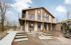 Cozy Home In Vallda With Kitchen - Draget