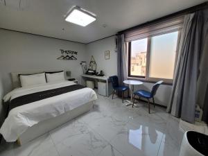 Yeosu Thestay Hostel
