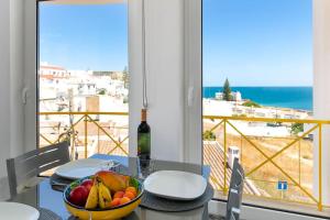 Casa Lilas, magnífica vista mar a passos da praia