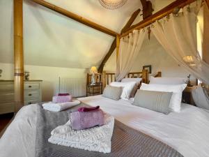 Maisons de vacances Le Clos de la Musardise - Gites de Charme avec Piscine Chauffee : photos des chambres