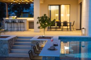 Luxury Villas LORD and LADY