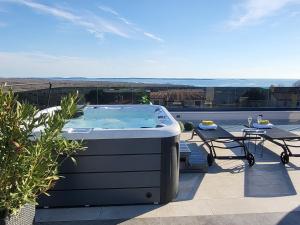 Villa Sea View Mandriol 