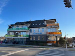Azúr Ház Viola Apartman