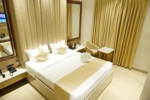 Red Orchid - كانبور