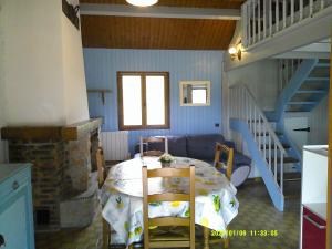 Chalets a l'oree de troncais : photos des chambres