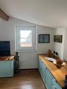 Elegant apartment with sea view